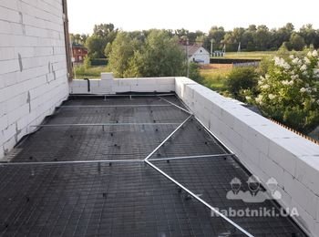 Козирьок на парапет плоскої кровлі