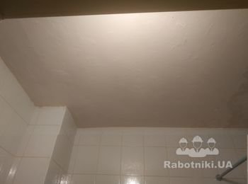 Устранить последствия от залива квартиры на потолке