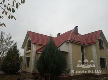 Монтаж металлочерепицы, паробарьер, ремонт крыши