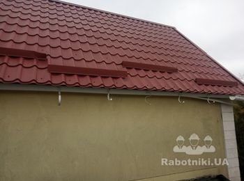 Монтаж металлочерепицы, паробарьер, ремонт крыши