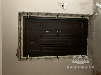 Обустройство откосов на двух дверях