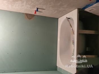 Положить плитку в санузел.