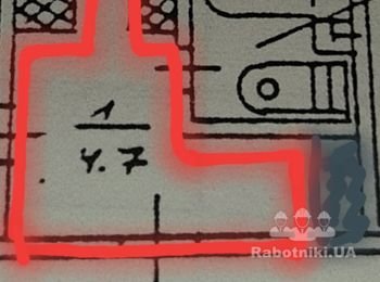 Укладка ламината в прихожей , установка плинтусов,порогов