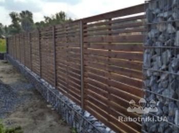 120 кв.м. забора из проф листа или деревянный