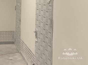 Монтаж алюм. листов на стену (2500*600мм - высота) - 41м.п.
