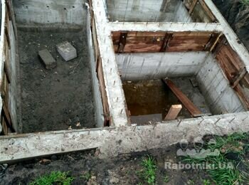 Бетонная крышка на сливную яму