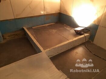 Положить плитку