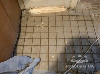 Стяжка пола 13 кв.м; штукатурка стен 35м.кв; укладка плитки