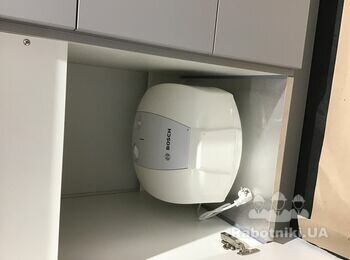 Монтаж чистовой сантехники в магазине
