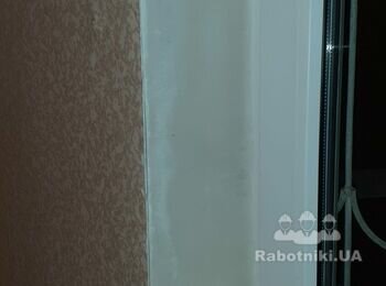 Подштукатуить и поклеить обои комната 3*3, сделать откосы 2 окна