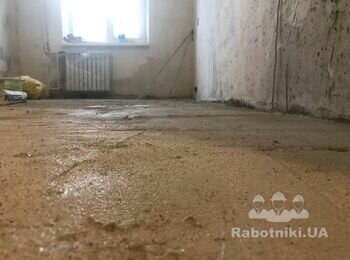 Выровнять и снять шлифмашиной часть стяжки