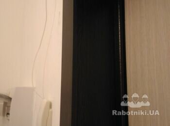 Столяр (смонтировать мдф откосы входных дверей)