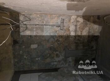 Штукатурка стен ванны и туалета около 25 квадратов
