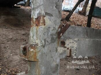 Підсилення пішохідної естакади металоконструкцією
