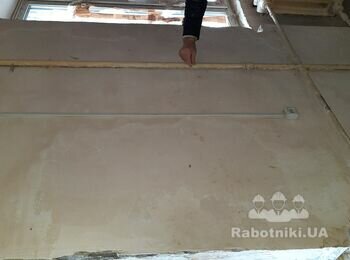 Подготовить под покраску три чугунных батареи отопления с трубами