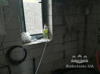 Штукатурка стен и гипсокартонный потолок в котельной.