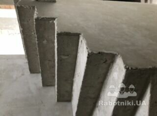 Шлифовка бетонных ступеней в доме