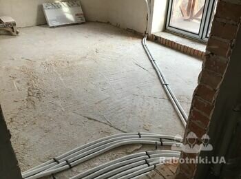 Стяжка пола и плиточные работы