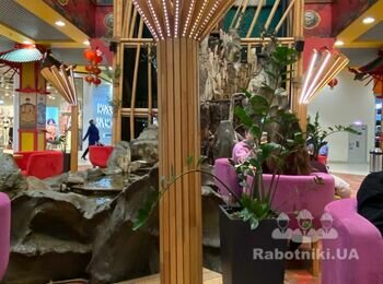 Реставрація паркету,перетонування та малярні роботи інших деталей
