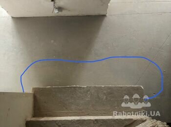 Стяжка підлоги 3м2 і заливка 2х ступенів до монолітних сходів