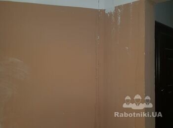 Покраска тамбура в від'їзді.