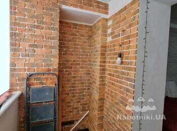 Закінчити лоджію, доклеїти плитку, розкрити лаком, заповнити шви