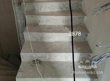 Обшивка і обробка бетонних сходів