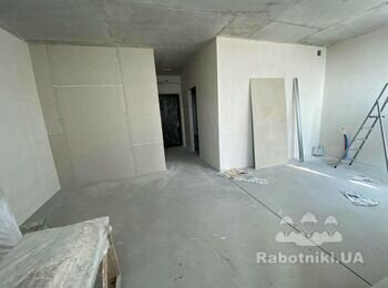 Штукатурка потолка по маякам в квартире 36 кв.м.