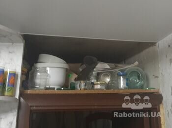 Ниша над дверью