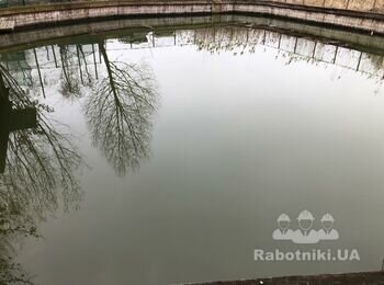 Работы по удержанию зеркала воды в водоеме на постоянной отметке