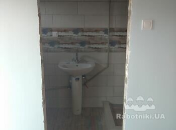 Установка межкомн двері + укладання плінтуса