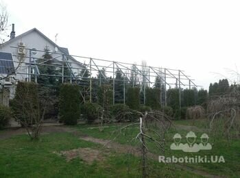 Сварка металлоконструкции под солнечную станцию Старые Петровцы