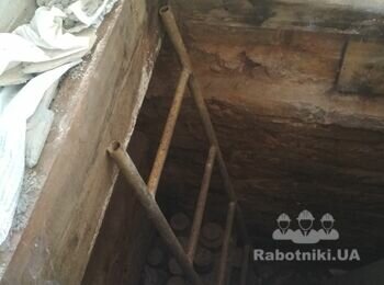 Установка и укрепление места под люк погреба