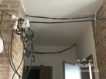 На потолке гипсокартоном закрыть электропроводку 10 м2