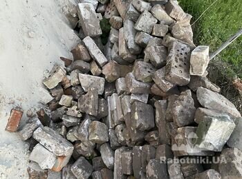 Кладка з цегли 3х горловин септика
