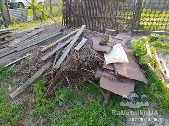 Вывоз строительного мусора насыпью Газон