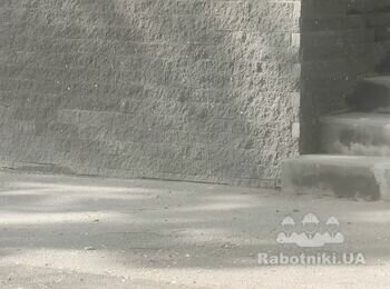 Укладання плитки рваний камінь 150 м2