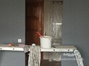 Установка міжкімнатних дверей