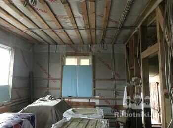 Вывести стены и потолок под черновую штукатурку