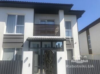 Встановити вітрову планку на дах