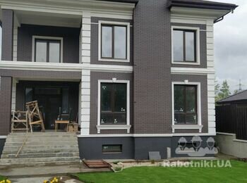 Фасад. 500 м.п. декор планки: снять краску, пошпаклевать, покрасить