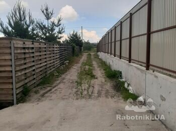 Монтаж и реставрация деревянного забора типу "Шахматка "