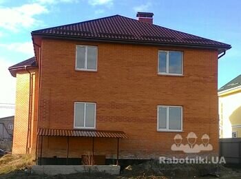 Заміна або ремонт водостоків даху