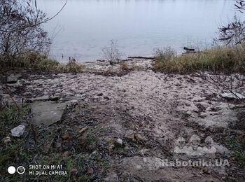 Устройство бетонного слипа для спуска лодки на воду