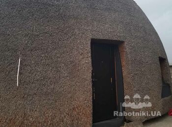 Нужна бригада специалистов по камышовой кровле. Строительная компания