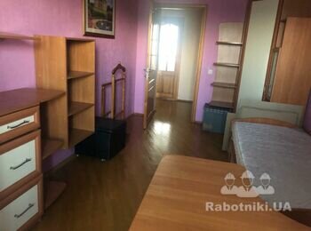 Паркет и деревянные двери. Перепокрыть лаком