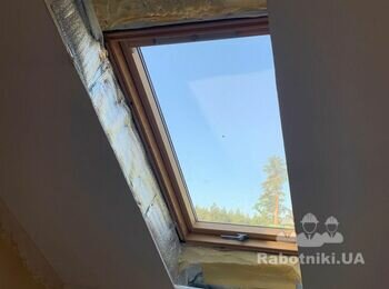 Откосы на сендвич панелей на мансардные окна