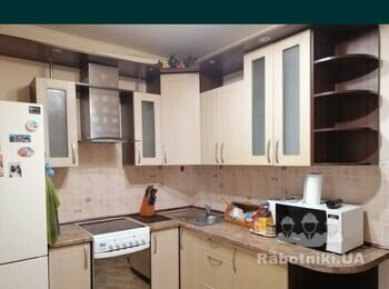 Разобрать и перевести кухню. Собирать не нужно