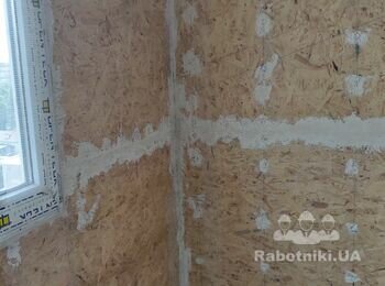 Шпаклевка стен и потолка на балконе под покраску