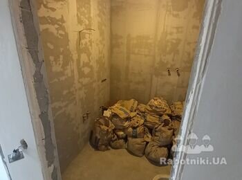 Укладання плитки 40 кв.м, в санвузлі та на кухні ,1кімн.кв-ра